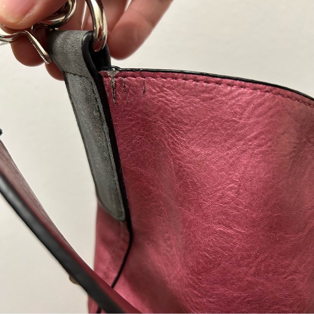 SYDNEY LOVE - Reservable Hobo Bag with Crossbody set. Grey and Burgundy/Rose - Picture 12 of 14